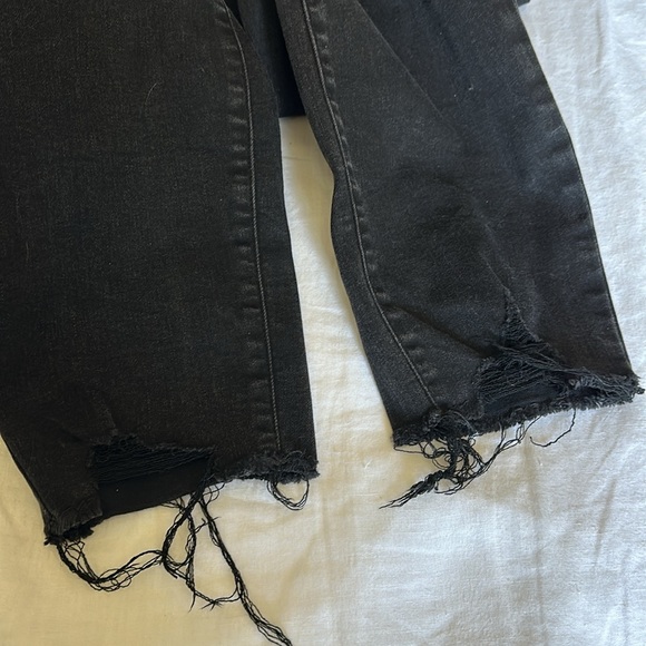 Universal Thread Black Ripped Jeans - Picture 5 of 5